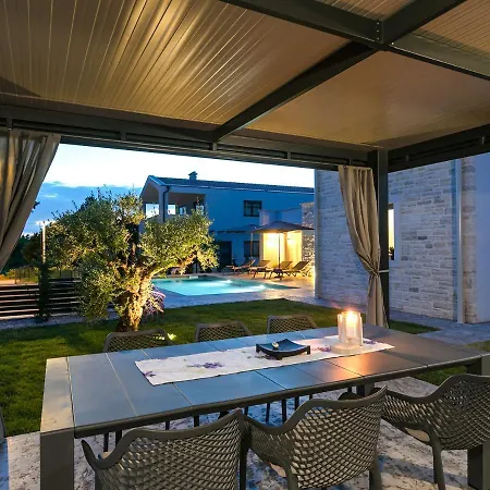 Maslina Nova Vas (Porec)