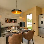 Vila Maslina