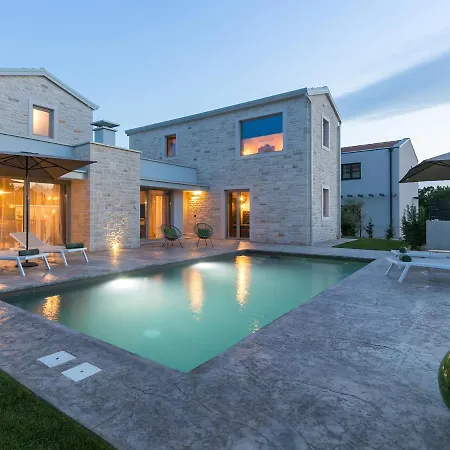Maslina Villa *